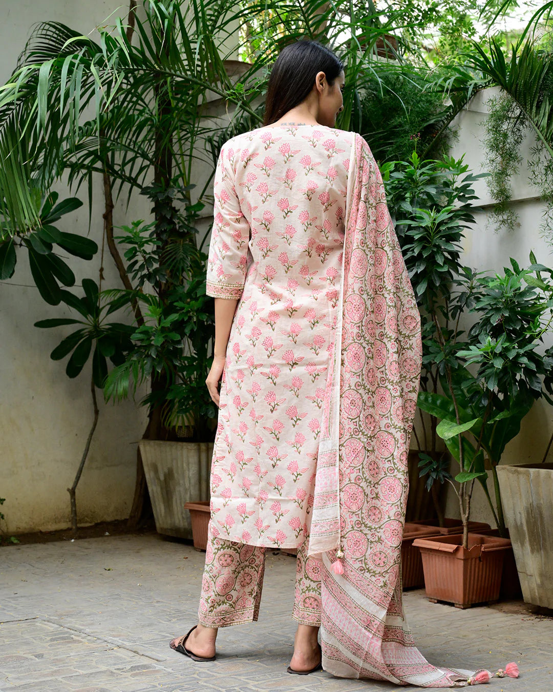 PINK FLORAL HAND BLOCK SUIT SET